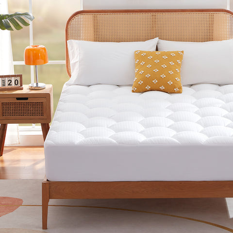 Sonive Mattress Topper, Extra Deep Poket 14.9 Inch/38cm, Super soft Quilted Mattress Protector, Machine Washable Bed Topper White
