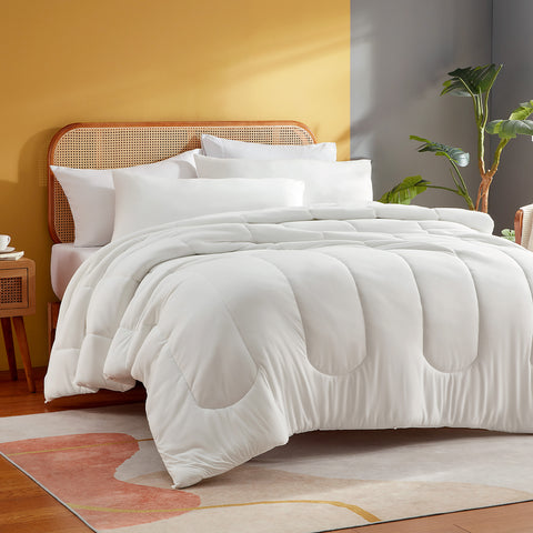 Sonive Duvet, Microfiber Knitted Quilt Duvet, Lightweight and Breathable Bedding 145gsm Soft Fabric, Machine Washable White