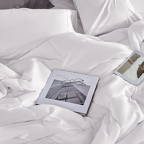 All Season Comforter Soft Fluffy Breathable Microfiber 200gsm Down Alternative Bedding Duvet Insert